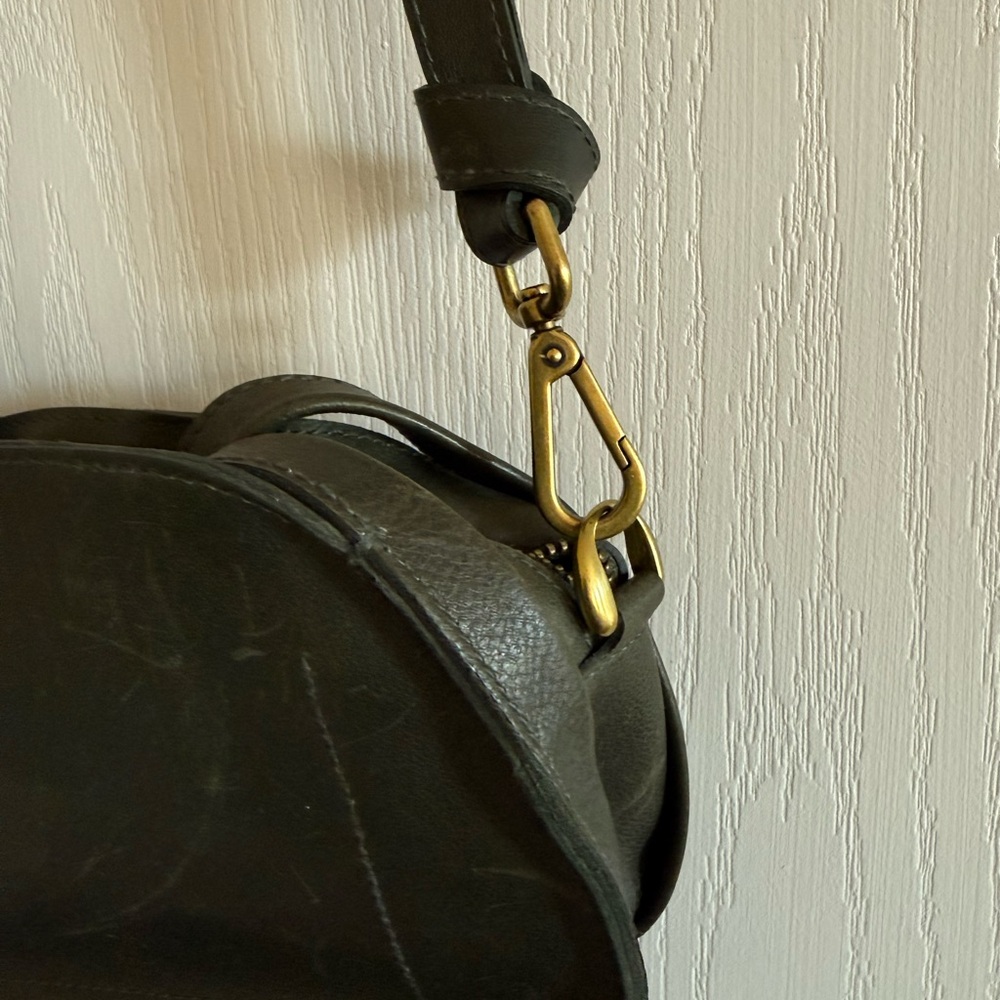 Madewell Black Leather Crossbody with Gold Hardware - Picture 6 of 7